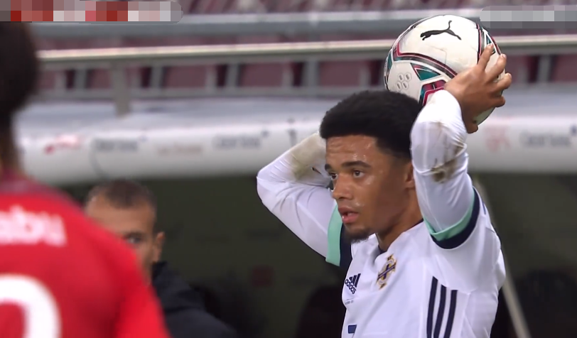 包含塞尔维亚遭遇瑞典逆转，晋级希望渐渐变小的词条