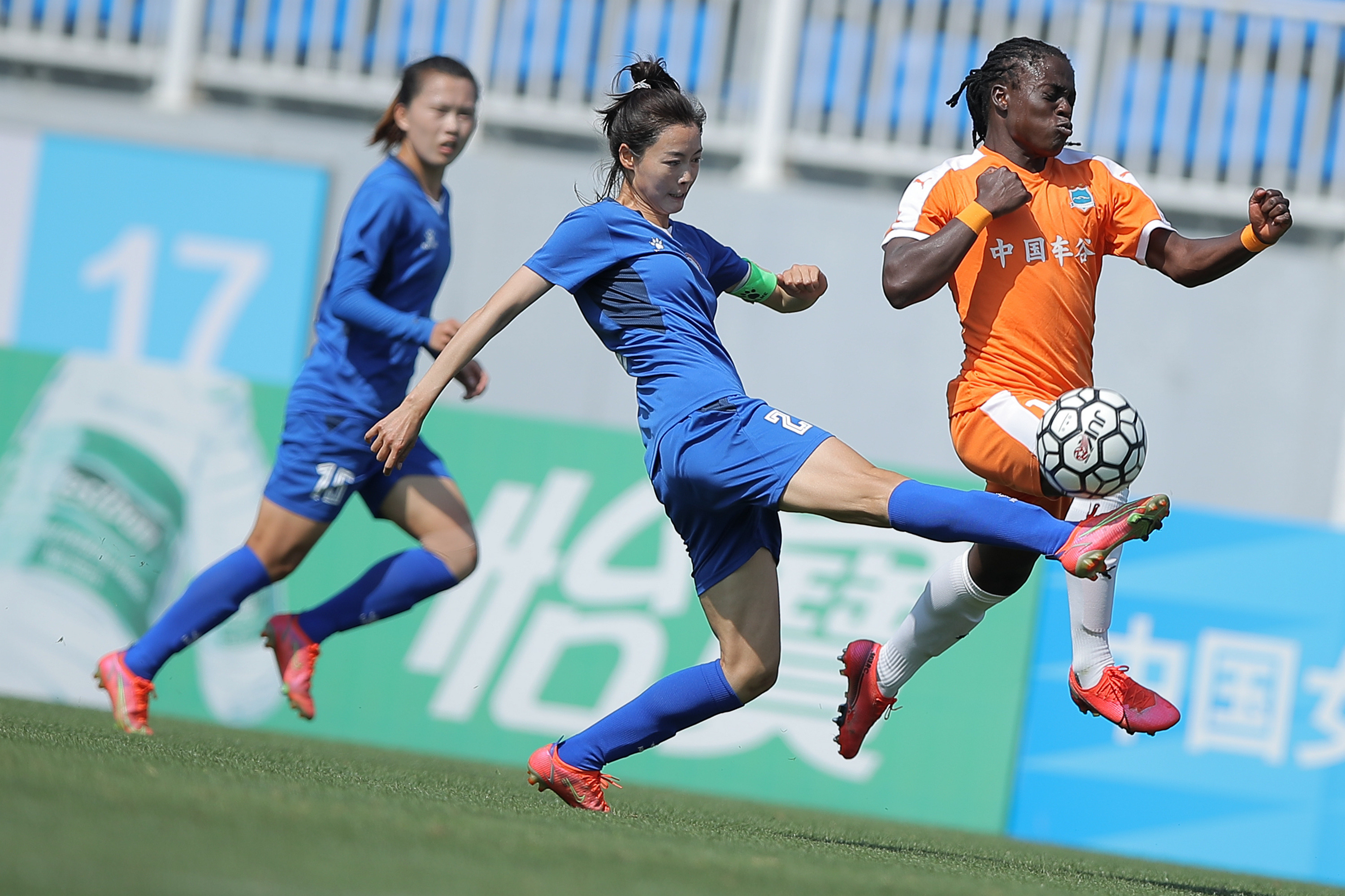 国足女队备战态势积极，目标明确