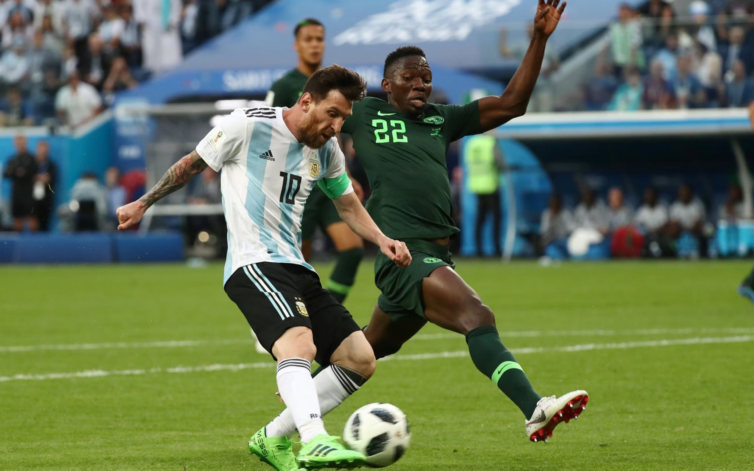 震撼！梅西在游泳赛场终止连败！